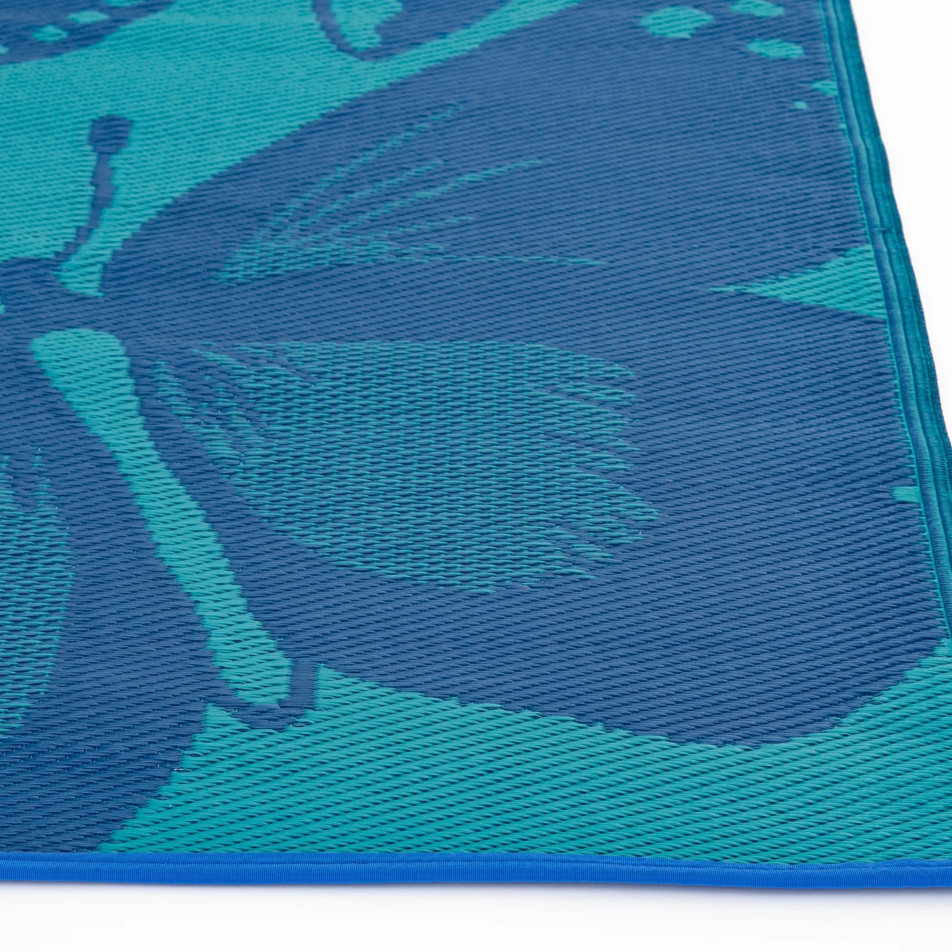 5' X 7' Blue Butterfly Reversible Outdoor Rug